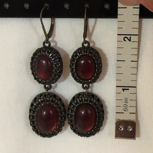 Avon pendant and earring set, faux dark stone - Picture 4 of 12